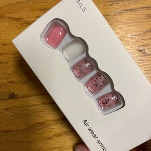 Ai Wear Armor Pink Nail Set